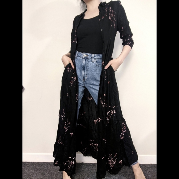 Black cherry blossom button down dress - Picture 3 of 4